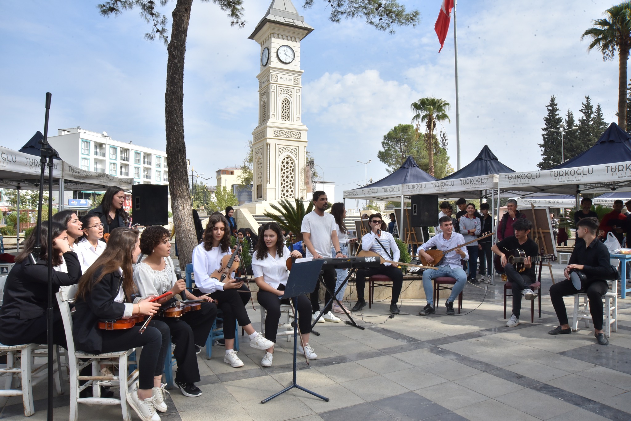 Başkan Okumuş: "Ressam hayalini tuale, başkan hayalini şehre aktarır"