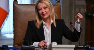 İtalya’nın ilk kadın Başbakanı Meloni görevi devraldı