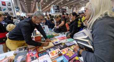 İZKİTAP devam ediyor