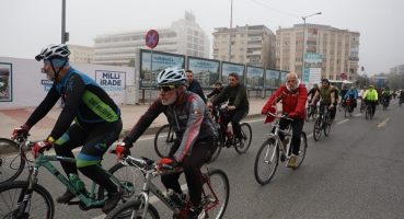 İzmit’te pedallar Cumhuriyetin 99. yılı için çevrildi