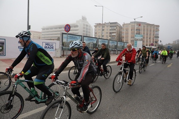 İzmit’te pedallar Cumhuriyetin 99