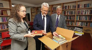 Kitap Atölyesi’nin hedefi 25 bin kitap bağışı