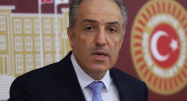 Milletvekili Yeneroğlu: “Türkiye’de demokrasi ve hukuk devleti uçurumun kenarındadır”