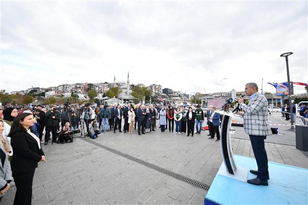 Sigaradan hayatını kaybedenlerin eşyaları Üsküdar'da sergilendi