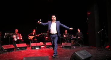 Bursa Belediyesi Türk Halk Müziği Bölümü sezonun ilk solo konserini gerçekleştirdi