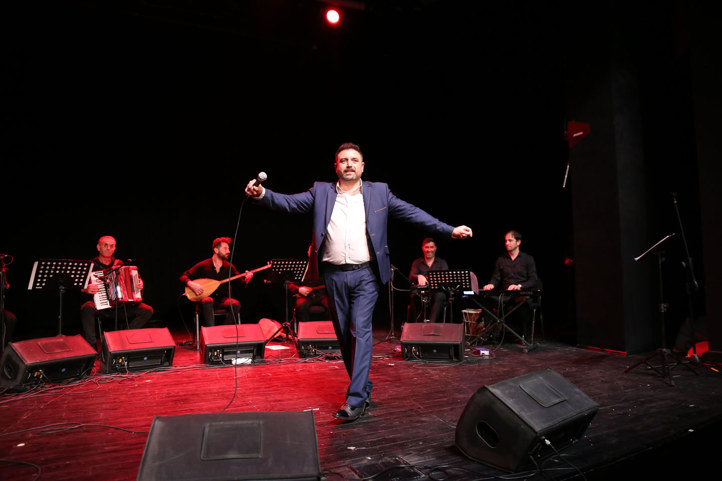 Bursa Belediyesi Türk Halk Müziği Bölümü sezonun ilk solo konserini gerçekleştirdi