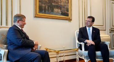 Davutoğlu, İBB Başkanı Ekrem İmamoğlu’nu ziyaret etti