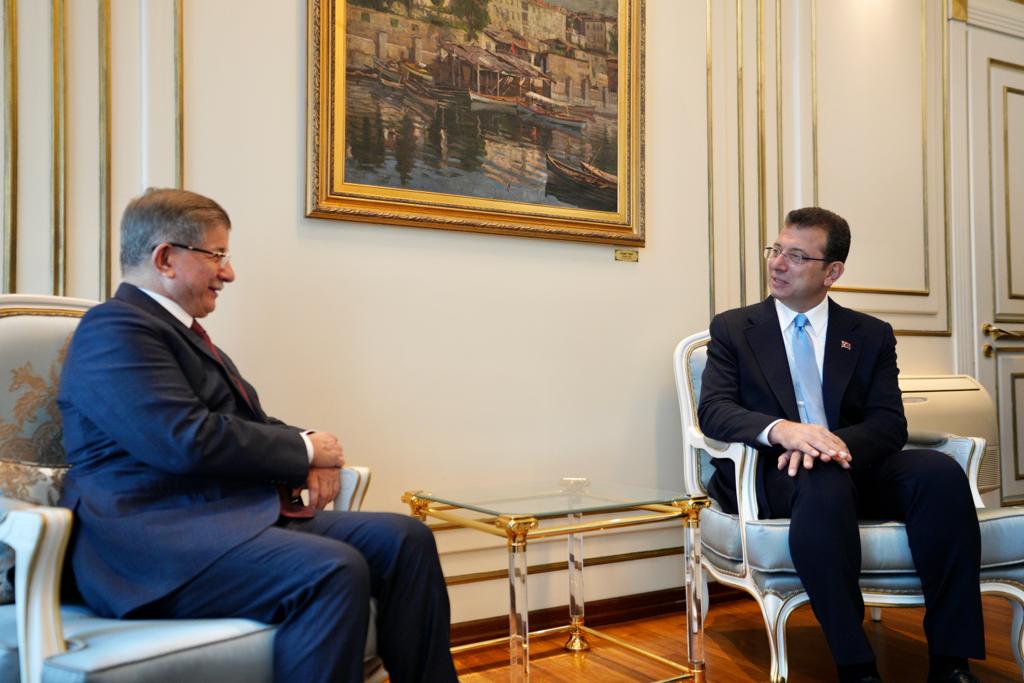 Davutoğlu, İBB Başkanı Ekrem İmamoğlu’nu ziyaret etti