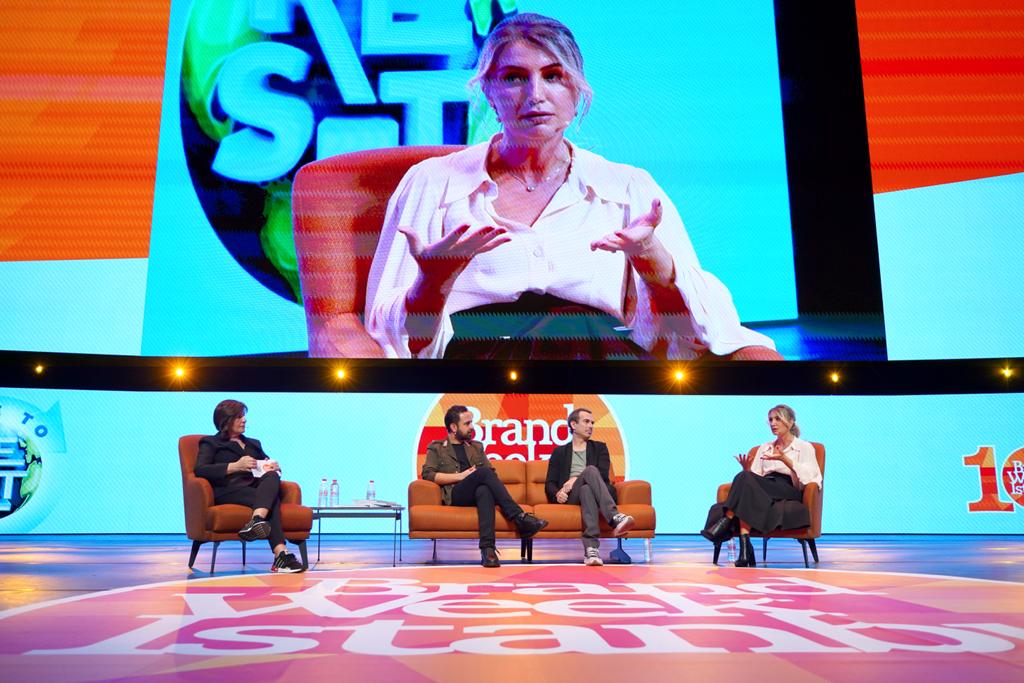 İmamoğlu: “Kızlarımıza ‘Büyüt hayallerini’ diyerek yola çıktık”