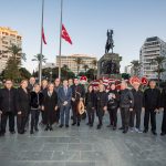 İzmir, Ata’ya saygı için yürüdü