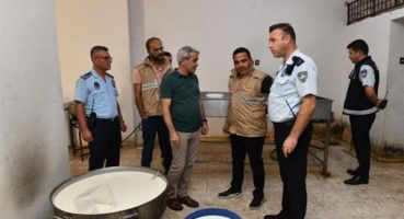 Mersin’de kaçak peynir imalathanesine inceleme