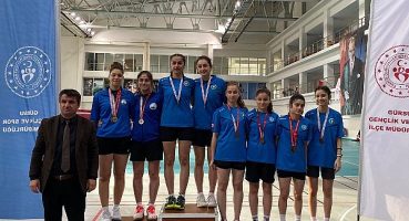 Osmangazili Badmintonculardan Çifte Başarı