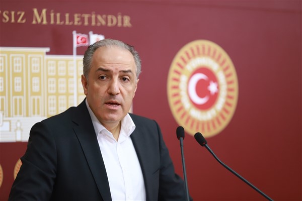 Yeneroğlu: "İnsan hakları can çekişiyor"