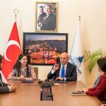 Başkan Soyer Gençlik Örgütleri Forumu Derneği ile protokol imzaladı