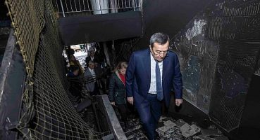 Batur, yanan Necatibey İlkokulu’nda incelemelerde bulundu