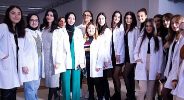 BİLGİ Sağlık öğrencileri ‘Beyaz Önlük Giyme Töreni’nde mesleğe ilk adımlarını attı