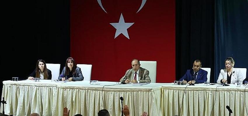 konak-belediye-meclisi-yilin-son-toplantisini-gerceklestirdi.jpg