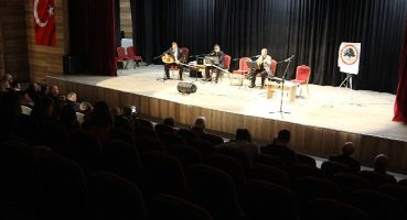 Ozan Ağacı Şairler Grubu Saray'da buluştu