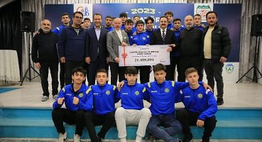 Bayrampaşa Belediyesi'nden spor kulüplerine büyük destek