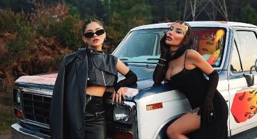 Eda Sakız ve İrem Derici'den Bomba Hediye: “Papatya"