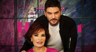 Hülya Koçyiğit Tolgahan Sayışman'ı Konuk Etti