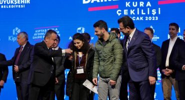 İmamoğlu: “Milleti yok sayanı, millet de yok sayar”