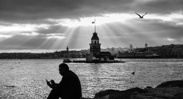 “Işıklarınızı Açın" sergisinin geliri TEGV'li çocuklara destek olacak