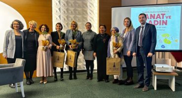 İzmir’de tematik Kadın Forumu düzenlendi