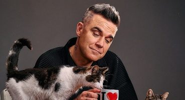Purina'nın Yeni Kampanyasında Başrol Felix ve Robbie Williams'ın