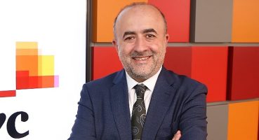 PwC: CEO'ların %73'ü, küresel ekonomik büyümenin önümüzdeki yıl yavaşlayacağını düşünüyor