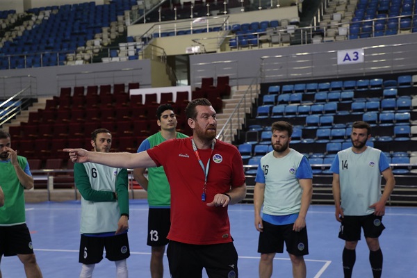 Sakarya Büyükşehir, Hentbol Süper Ligi ikinci yarı hazırlıklarını sürdürüyor