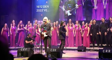 YÖRET VAKFI İçin Bulutsuzluk Özlemi ve Boğaziçi Gençlik Korosu İlk Kez Aynı Sahnede Buluştu!