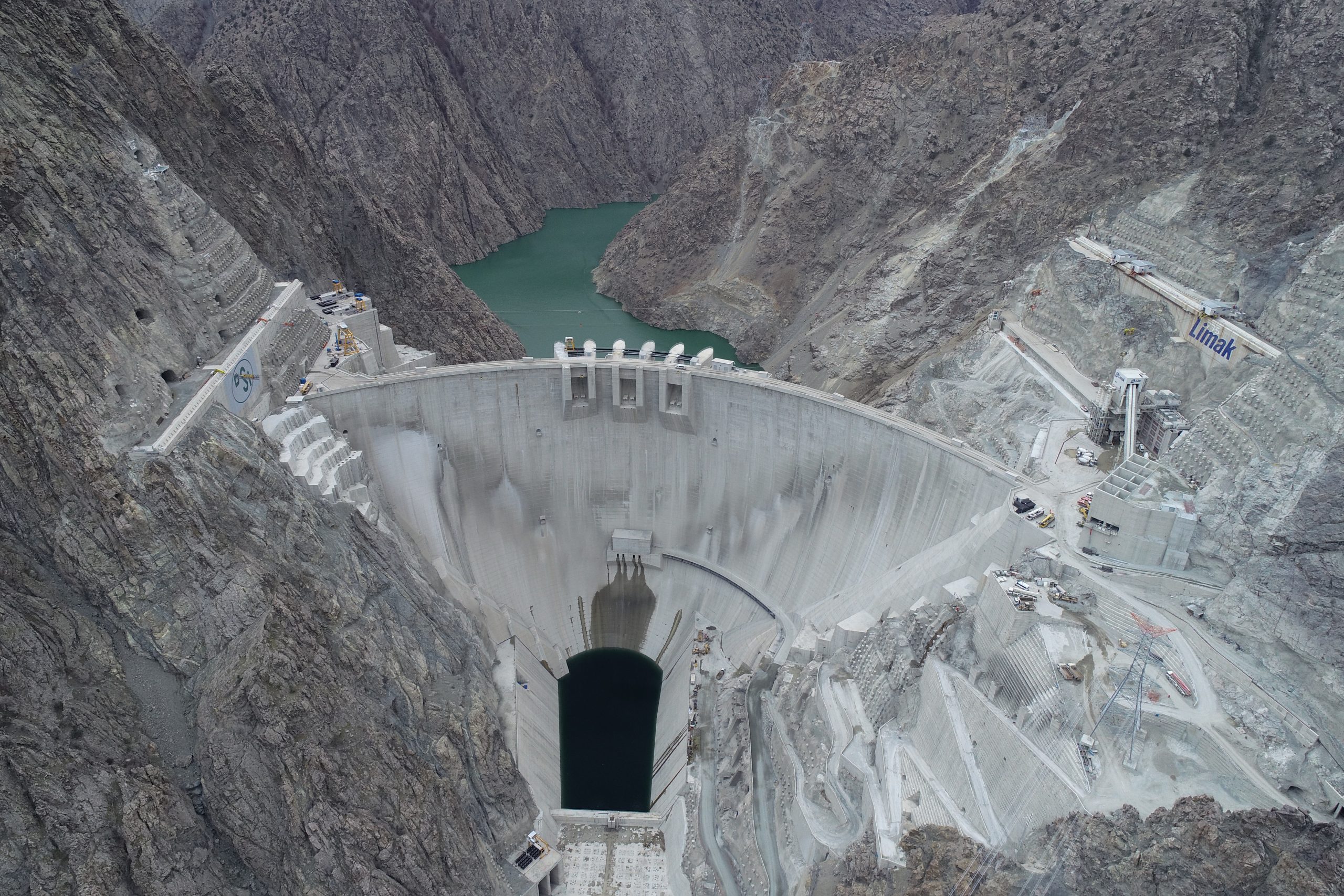 Yusufeli Barajı'nda dipsavaklar test edildi