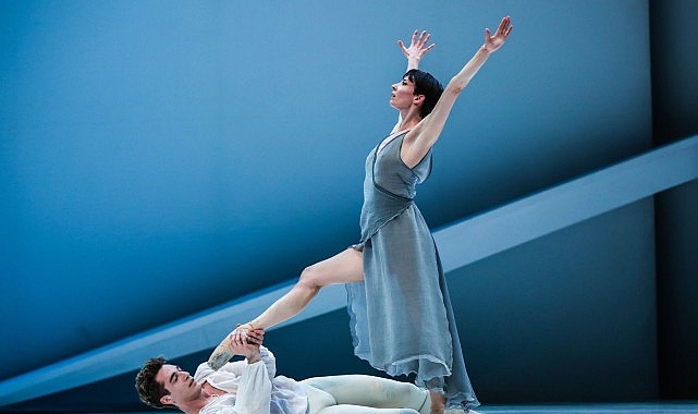 efsanevi-ask-romeo-ve-juliet-monte-carlo-balesi-yorumuyla-iki-gun-boyunca-zorlu-psmdeydi.jpg