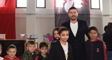 Tatil Şenliği Foçalı Çocukları Mutlu Etti