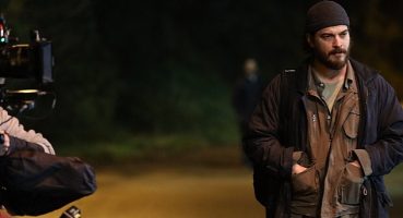 Yeni Netflix Dizisi Kübra'nın Setinden İlk Görsel Paylaşıldı