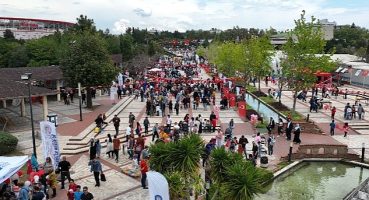 Cam Piramit Kral Yolu iki gün boyunca çocuklarla dolup taştı