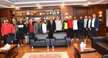 Depremden etkilenen çocuklar için futbol turnuvası