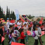 koc-toplulugu-sirketleri-ve-gonullulerinden-23-nisan-ulusal-egemenlik-ve-cocuk-bayraminda-deprem-bolgesindeki-cocuklara-destek.jpg