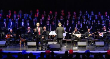 Türküler, depremde yaşamını yitirenler anısına seslendirildi