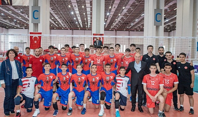 voleybol-altyapilar-turkiye-sampiyonasi-izmirde-suruyor-baskan-soyer-her-yil-ev-sahipligi-yapabiliriz.jpg
