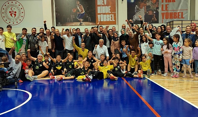 buyuksehir-belediyespor-basketbolda-alt-yas-kategorilerinde-iki-sampiyonluk-birden-kazandi.jpg