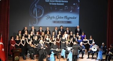 Karabağlar TSM Korosu'ndan “yaza merhaba" konseri