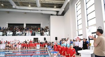 Kartepe'de 245 Minik yüzücü mücadele etti 