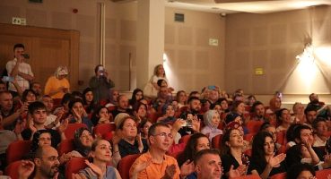 Kocaeli Büyükşehir'in Çocuk Korosu, şarkılarıyla geçmişe götürdü