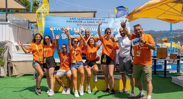 Rekortmen yüzücüler Megisti Kaş Swim Race'te “Barış ve Dostluk" için kulaç atacak