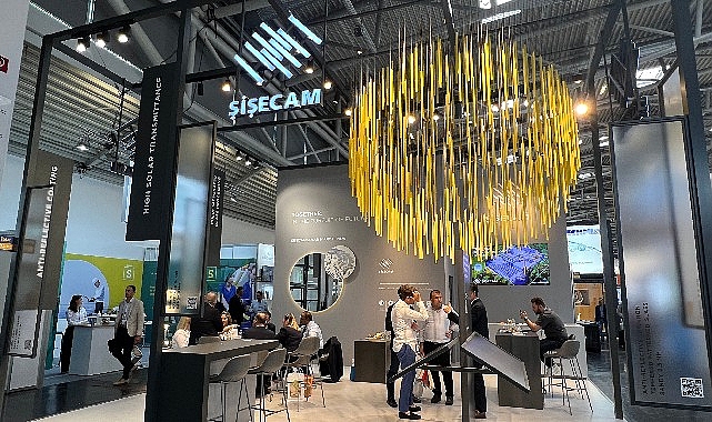 sisecam-intersolar-europe-fuarinda-gunes-enerjisi-camlarini-sergiledi.jpg