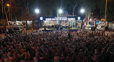 Akbük Türk Sanat Müziği Derneği'nin yaz konseri büyük beğeni topladı