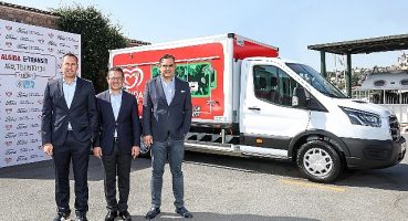 Algida Türkiye, Ford Otosan iş birliği ile şehir içi lojistik operasyonunda elektrikli araç kullanan ilk marka oldu.