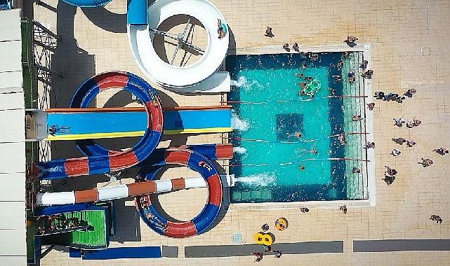 bergama-belediyesi-aquapark-hizmette.jpg